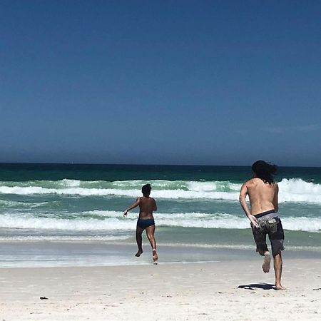 Tres Quartos Na Praia カボ・フリオ エクステリア 写真